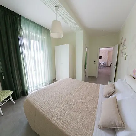 Bed & Breakfast Attico 160 *