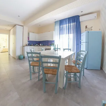 Attico 160 Bed & Breakfast *
